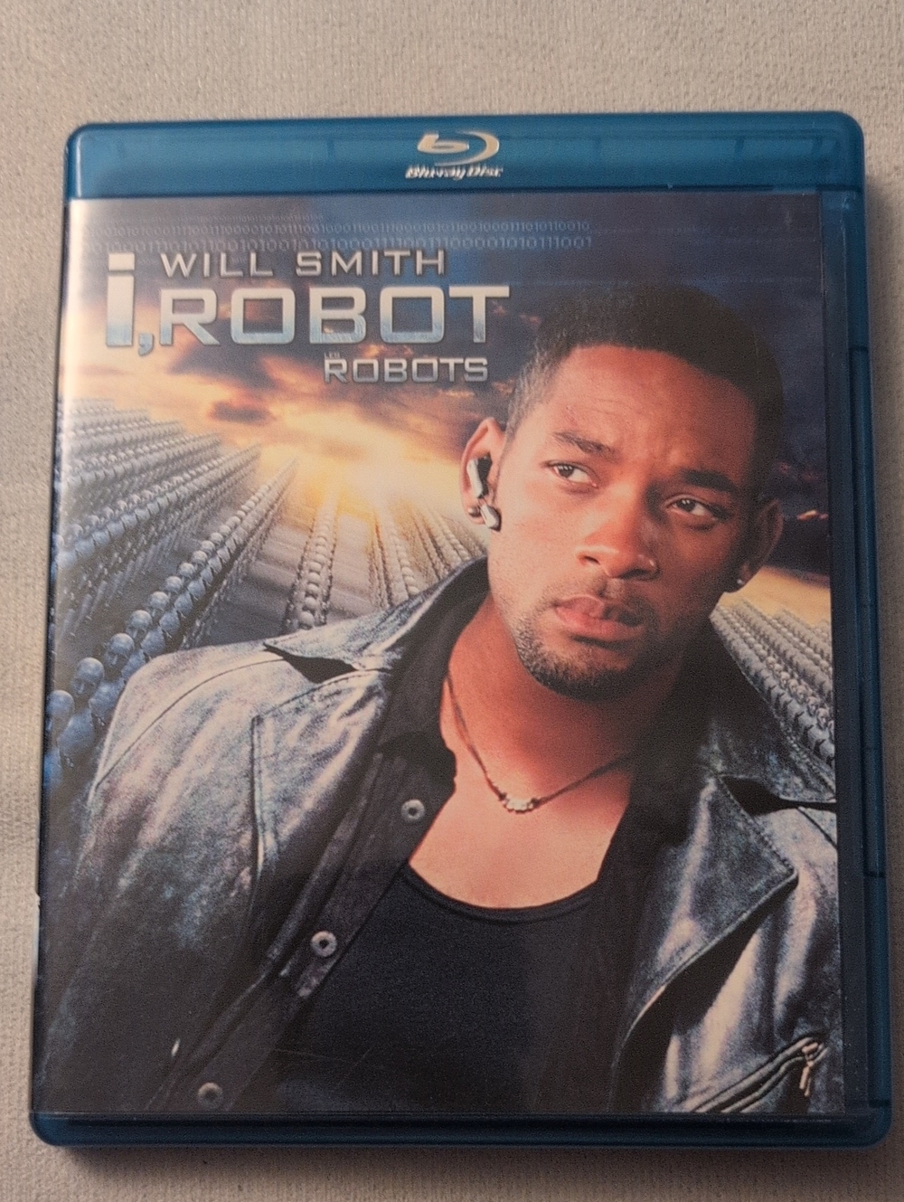 ​I, Robot Blu-ray (Will Smith) - Bilingual Canadian Edition